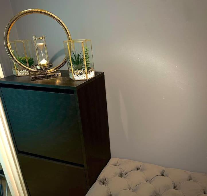 Stunning Luxury Croydon Apartment Gatwick Airport Close Purley Eksteriør billede