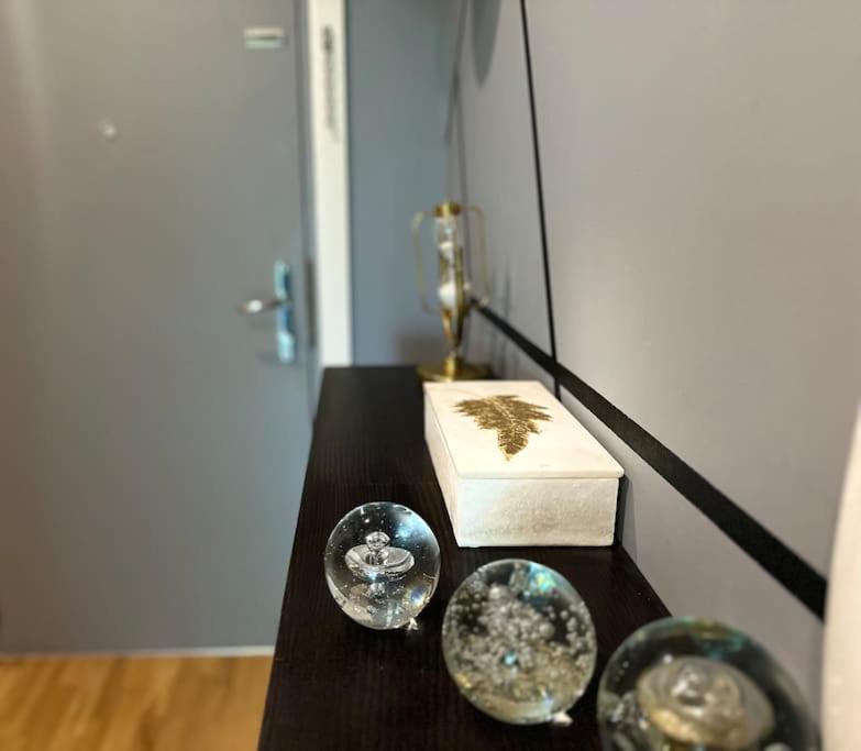 Stunning Luxury Croydon Apartment Gatwick Airport Close Purley Eksteriør billede