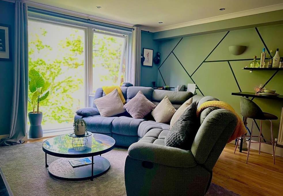 Stunning Luxury Croydon Apartment Gatwick Airport Close Purley Eksteriør billede