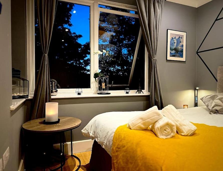 Stunning Luxury Croydon Apartment Gatwick Airport Close Purley Eksteriør billede