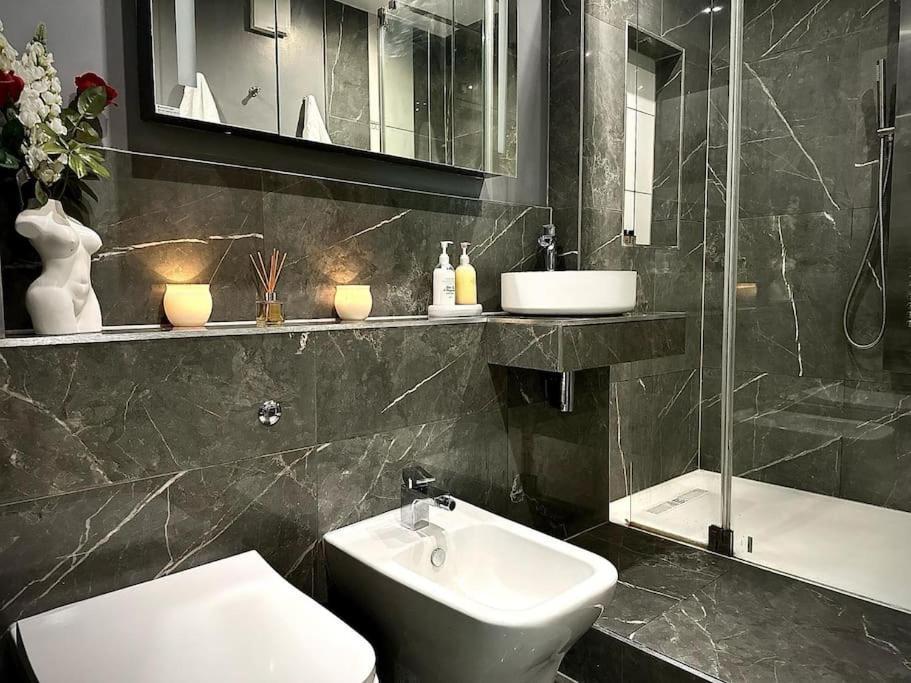Stunning Luxury Croydon Apartment Gatwick Airport Close Purley Eksteriør billede