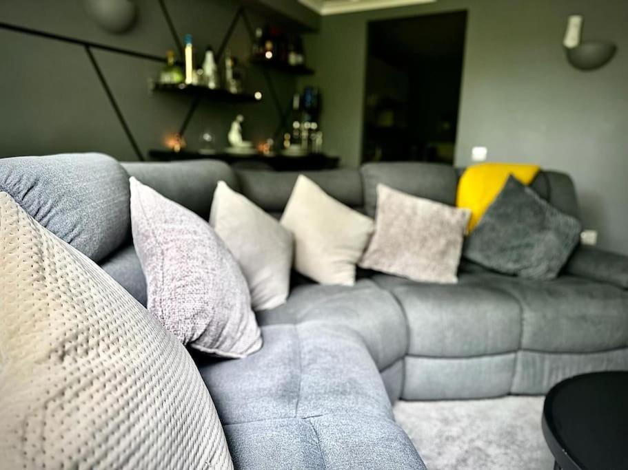 Stunning Luxury Croydon Apartment Gatwick Airport Close Purley Eksteriør billede